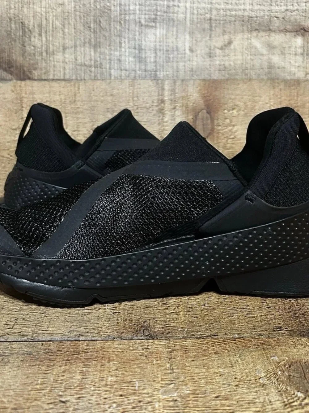Nike Go FlyEase Triple Black Running Training Shoes Women’s Size 8 DR5540-006